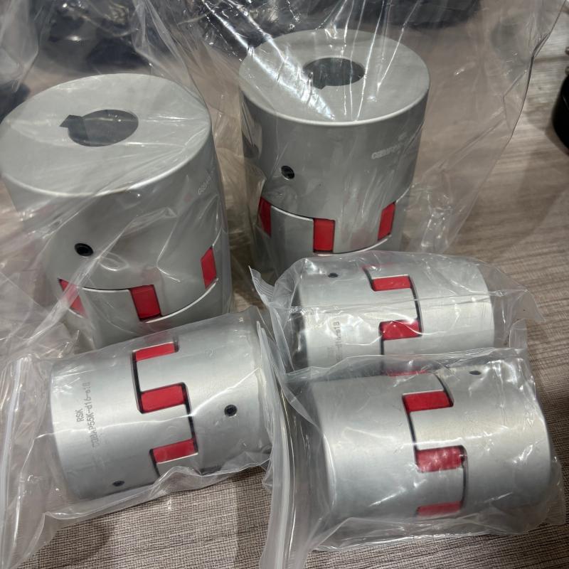 Kæbeakselkobling af aluminiumslegering PU Spider-indsats skruesættype med kilespor tilpasset til robotter